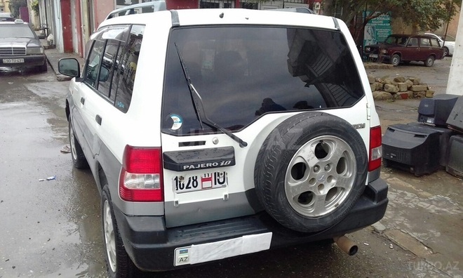 Mitsubishi Pajero io 1998, 196,000 km - 2.0 l - Bakı