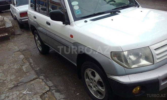 Mitsubishi Pajero io 1998, 196,000 km - 2.0 l - Bakı