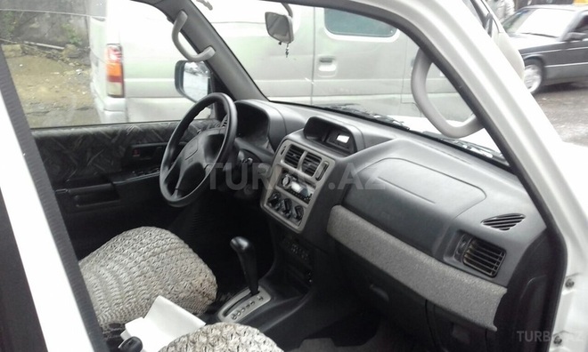 Mitsubishi Pajero io 1998, 196,000 km - 2.0 l - Bakı