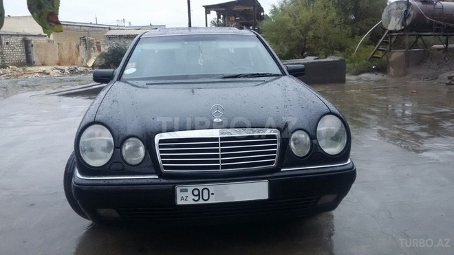 Mercedes E 280 1997, 330,263 km - 2.8 l - Bərdə