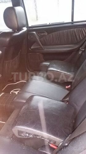 Mercedes E 280 1997, 330,263 km - 2.8 l - Bərdə