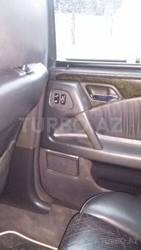 Mercedes E 280 1997, 330,263 km - 2.8 l - Bərdə