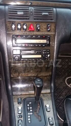 Mercedes E 280 1997, 330,263 km - 2.8 l - Bərdə
