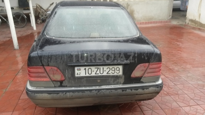 Mercedes E 230 1997, 235,000 km - 2.3 l - Sumqayıt