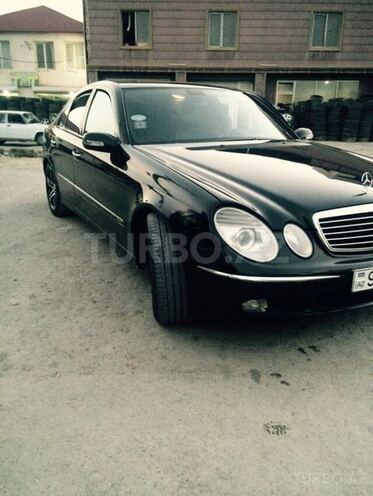 Mercedes E 270 2003, 256,000 km - 2.7 л - Sumqayıt