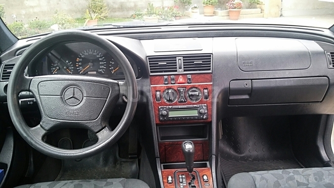 Mercedes C 180 1998, 275,000 km - 1.8 l - Bakı