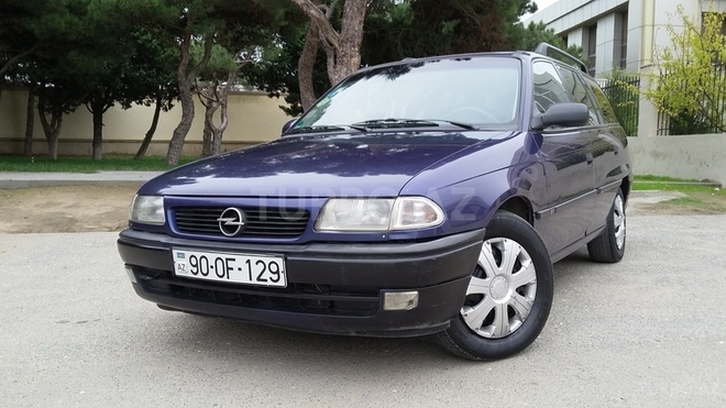 Opel Astra 1997, 242,000 km - 1.6 l - Bakı