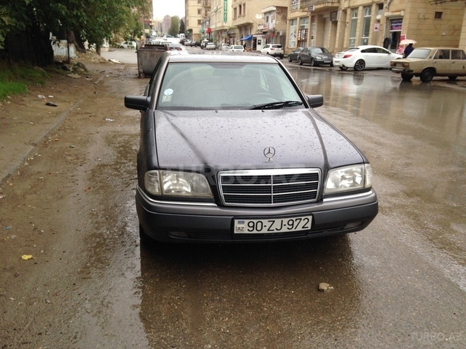 Mercedes C 180 1995, 262,000 km - 1.8 l - Bakı