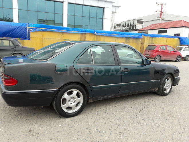 Mercedes E 290 1997, 238 km - 2.9 л - Sumqayıt