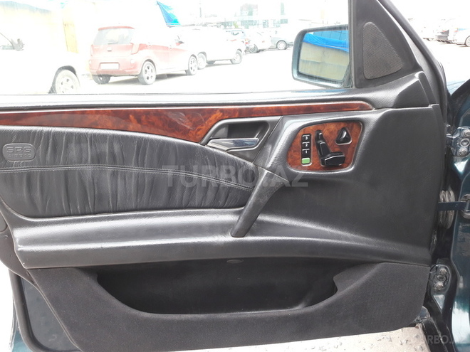 Mercedes E 290 1997, 238 km - 2.9 л - Sumqayıt