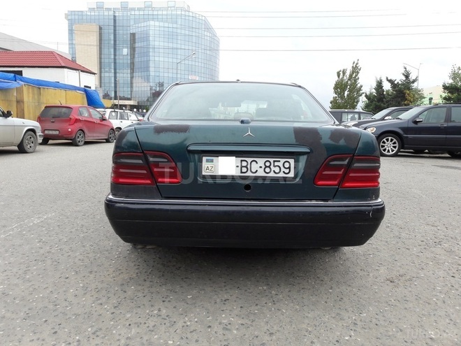 Mercedes E 290 1997, 238 km - 2.9 л - Sumqayıt