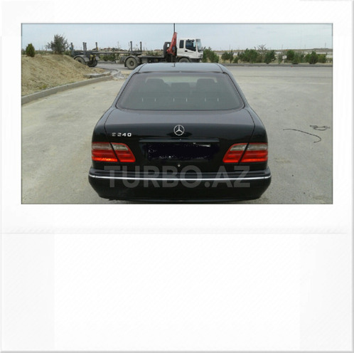 Mercedes E 240 2002, 250,000 km - 2.6 l - Bakı