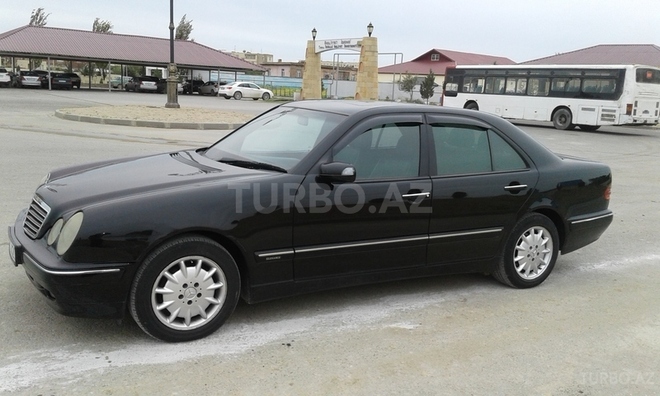 Mercedes E 240 2002, 250,000 km - 2.6 l - Bakı