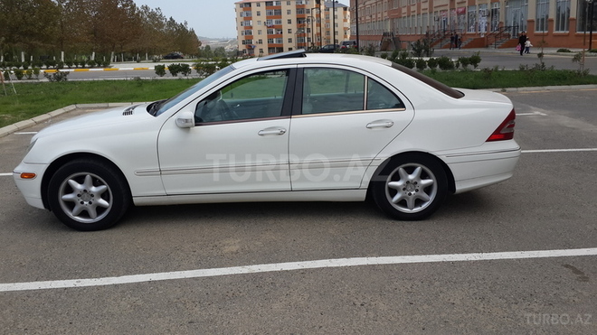 Mercedes C 240 2003, 305,000 km - 2.6 л - Bakı