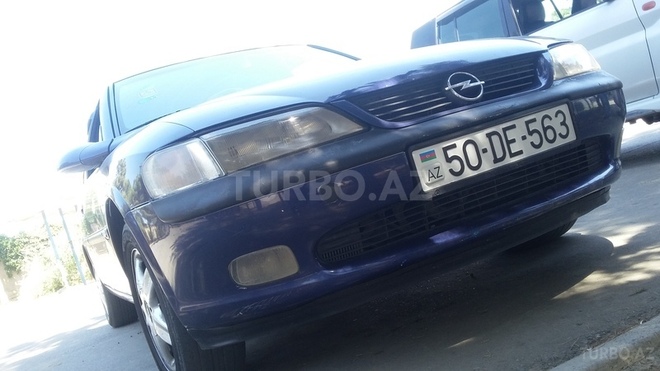 Opel Vectra 1996, 200,000 km - 2.0 l - Sumqayıt