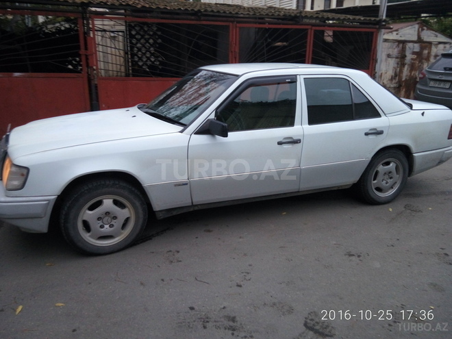 Mercedes E 230 1989, 530,000 km - 2.3 l - Bakı