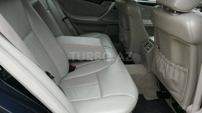 Mercedes E 280 2000, 205,000 km - 2.8 l - Bakı