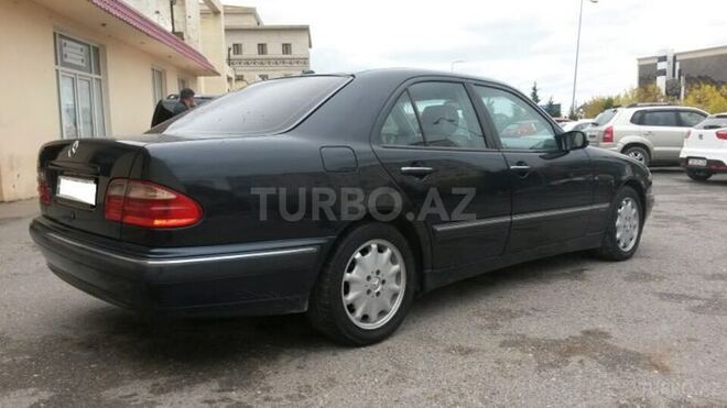 Mercedes E 280 2000, 205,000 km - 2.8 l - Bakı
