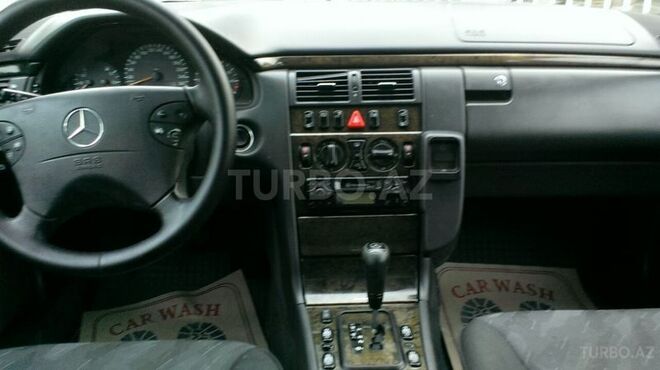 Mercedes E 280 2002, 275,300 km - 2.8 л - Bakı
