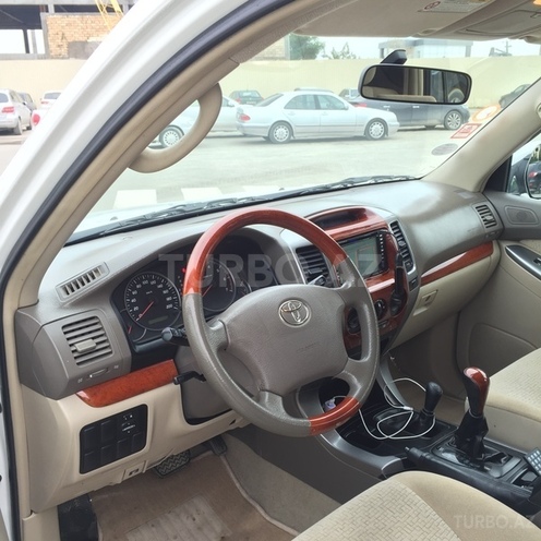 Toyota Prado 2009, 105,000 km - 2.8 l - Salyan