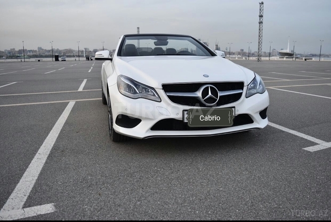 Mercedes E 200 2014, 14,000 km - 2.0 л - Bakı