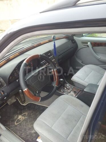 Mercedes C 220 1998, 260,000 km - 2.2 l - Bakı