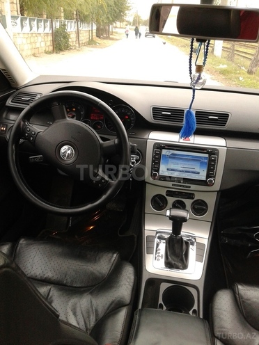 Volkswagen Passat 2005, 150,000 km - 2.0 l - Bakı
