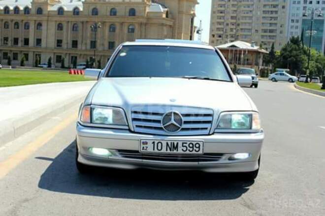 Mercedes C 230 1999, 240,000 km - 2.3 l - Bakı