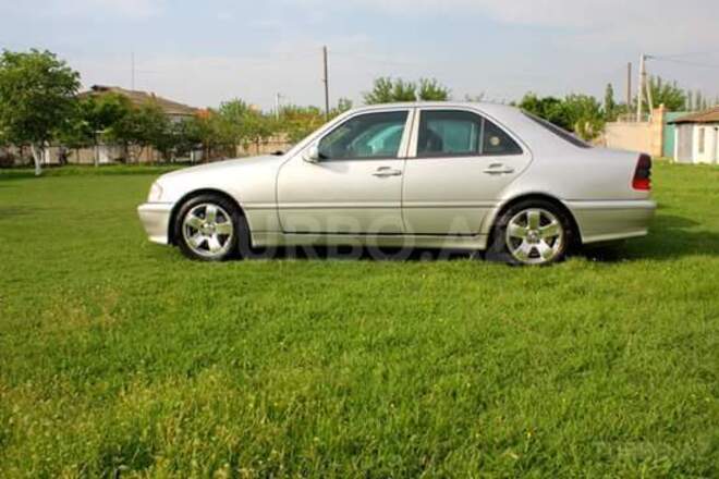 Mercedes C 230 1999, 240,000 km - 2.3 l - Bakı