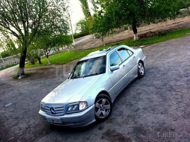 Mercedes C 230 1999, 240,000 km - 2.3 l - Bakı