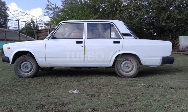 LADA (VAZ) 2107 2011, 76,000 km - 1.6 л - Şirvan