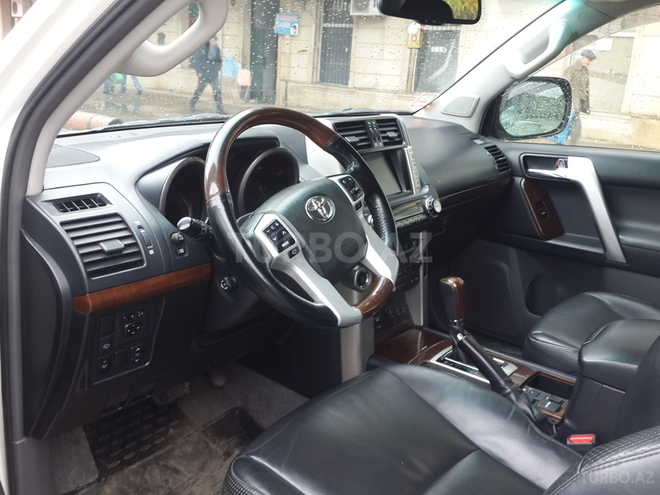 Toyota Prado 2010, 80,000 km - 4.0 l - Bakı