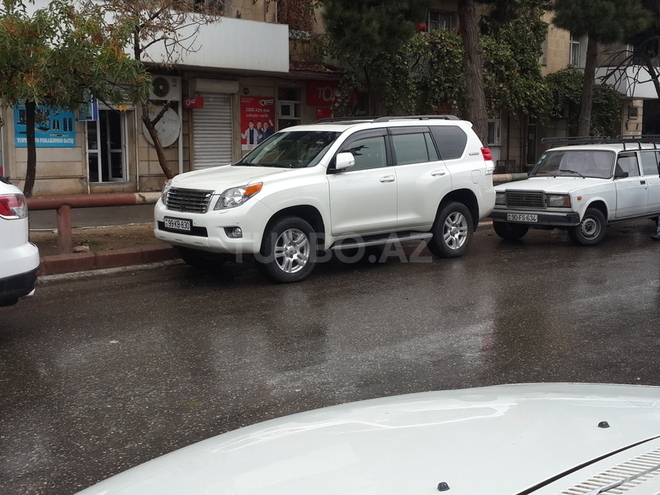 Toyota Prado 2010, 80,000 km - 4.0 l - Bakı