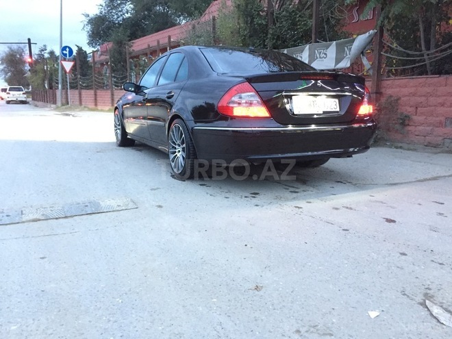 Mercedes E 320 2004, 209,657 km - 3.2 l - Bakı