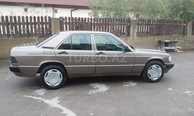 Mercedes 190 1992, 250,000 km - 1.8 l - Bakı