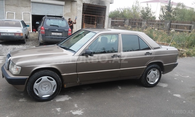 Mercedes 190 1992, 250,000 km - 1.8 l - Bakı