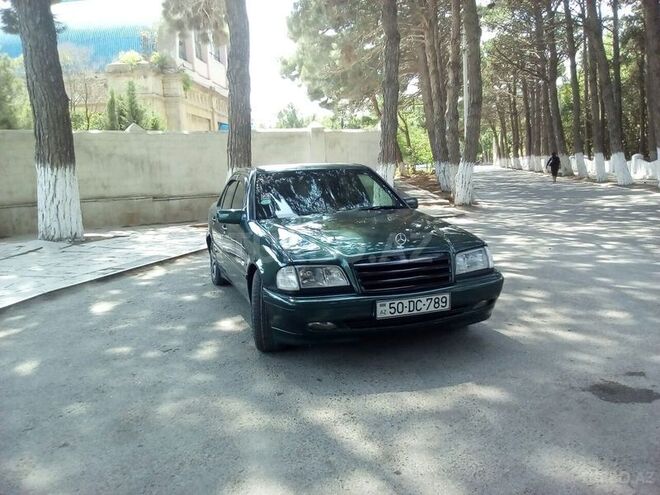 Mercedes C 220 1998, 250,000 km - 2.2 л - Sumqayıt