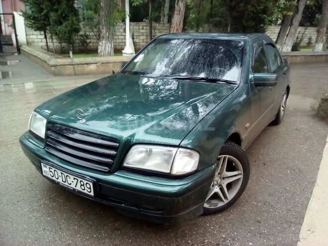 Mercedes C 220 1998, 250,000 km - 2.2 л - Sumqayıt