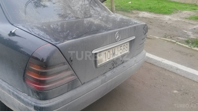 Mercedes C 220 1996, 175,000 km - 2.2 l - Bakı