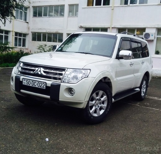 Mitsubishi Pajero 2010, 125,697 km - 3.5 л - Sumqayıt