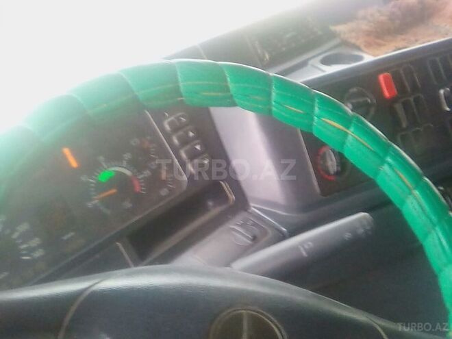 Mercedes  2000, 69,000 km - 12.0 л - Bakı