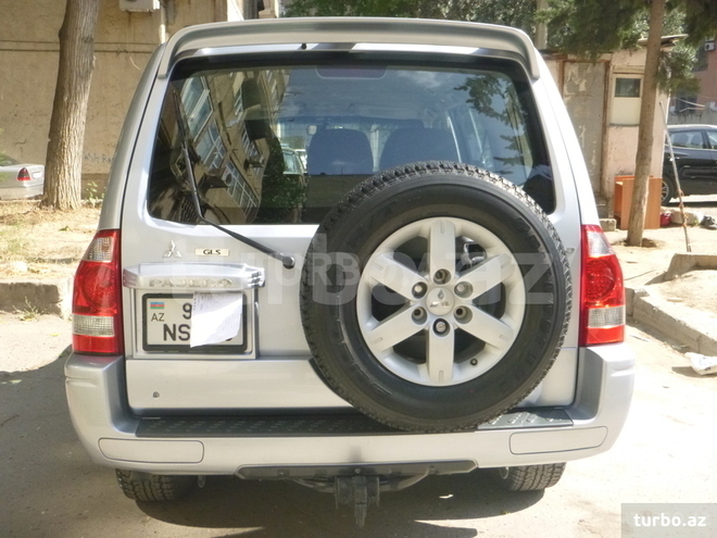 Mitsubishi Pajero 2006, 220,000 km - 0.3 l - Bakı