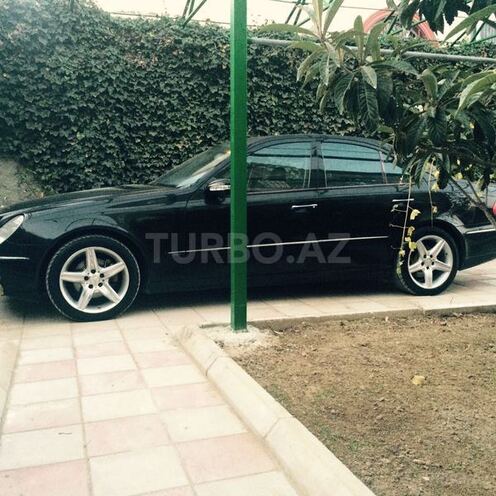 Mercedes E 270 2002, 256,000 km - 2.7 л - Bakı