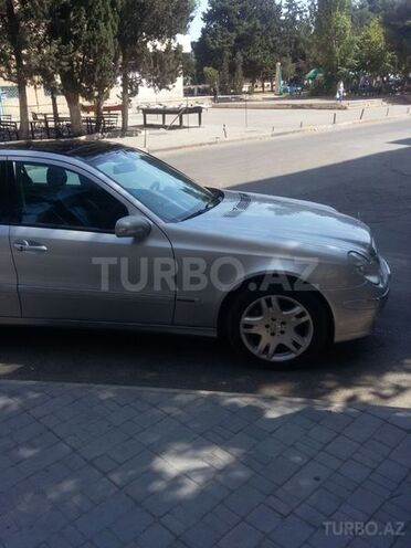 Mercedes E 270 2002, 324,000 km - 2.7 л - Bakı