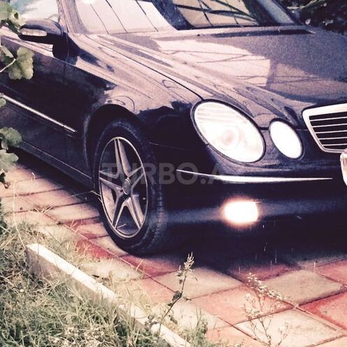 Mercedes E 270 2002, 256,000 km - 2.7 л - Bakı