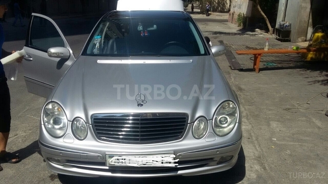 Mercedes E 270 2002, 324,000 km - 2.7 л - Bakı