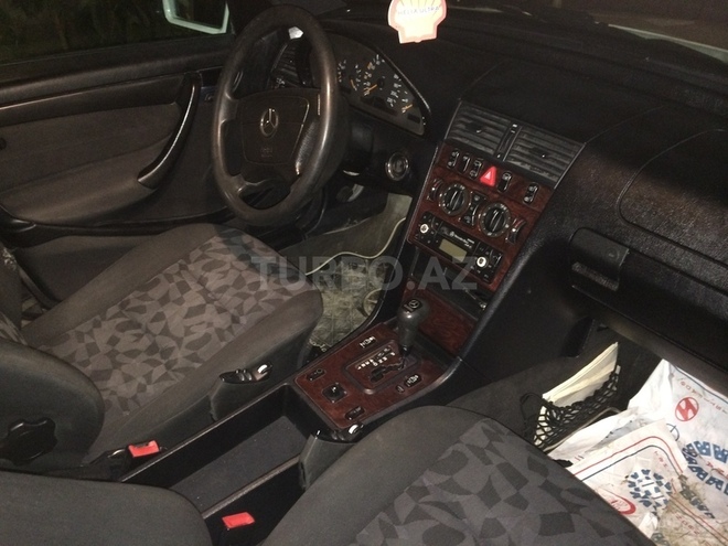 Mercedes C 220 1999, 350,533 km - 2.2 l - Bakı