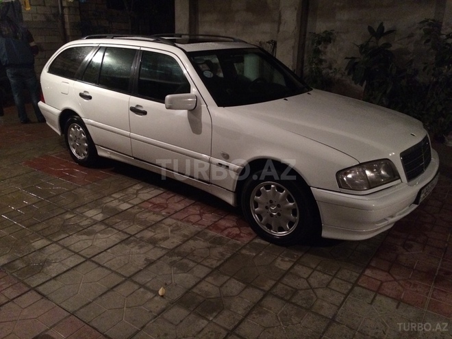 Mercedes C 220 1999, 350,533 km - 2.2 l - Bakı