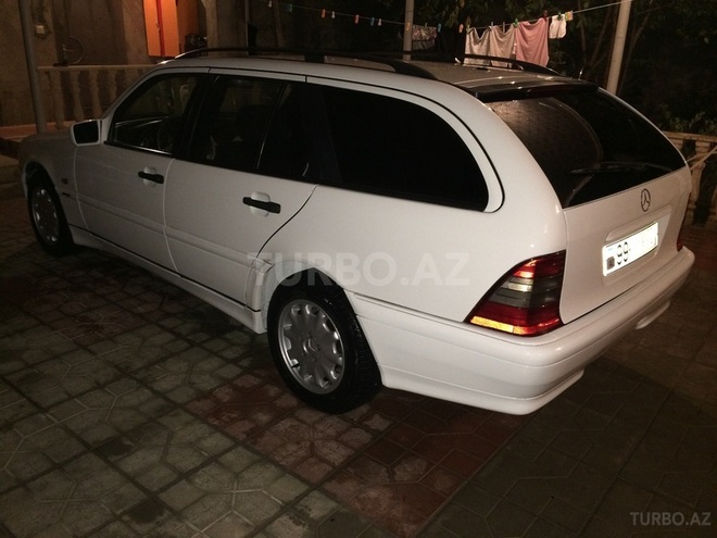 Mercedes C 220 1999, 350,533 km - 2.2 l - Bakı