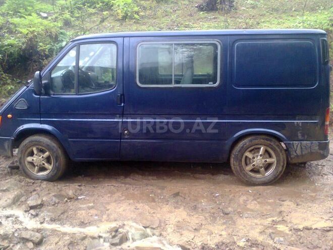 Ford Transit 1999, 300,000 km - 2.5 l - Astara